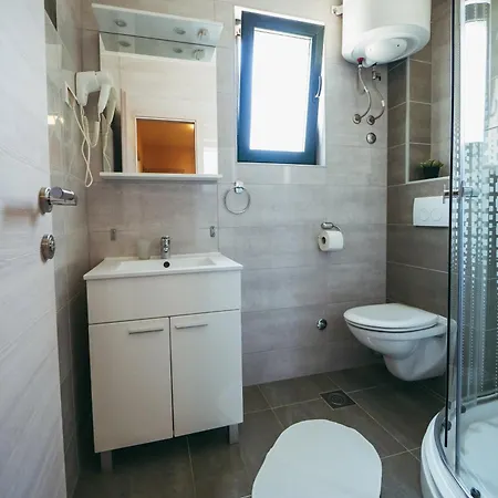 Family-friendly With Swimming Pool Promajna, Makarska - 6849 Appartamento Promajna