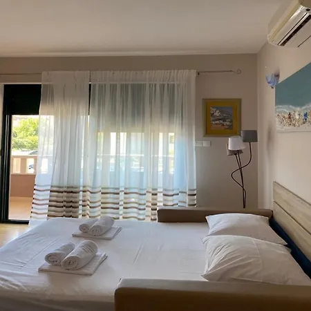 Appartamento Family-friendly With Swimming Pool Promajna, Makarska - 6849 *