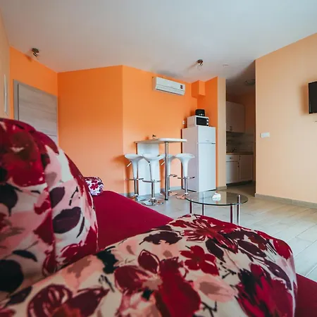 Family-friendly With Swimming Pool Promajna, Makarska - 6849 Appartamento Promajna
