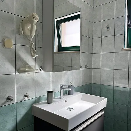 Appartamento Family-friendly With Swimming Pool Promajna, Makarska - 6849